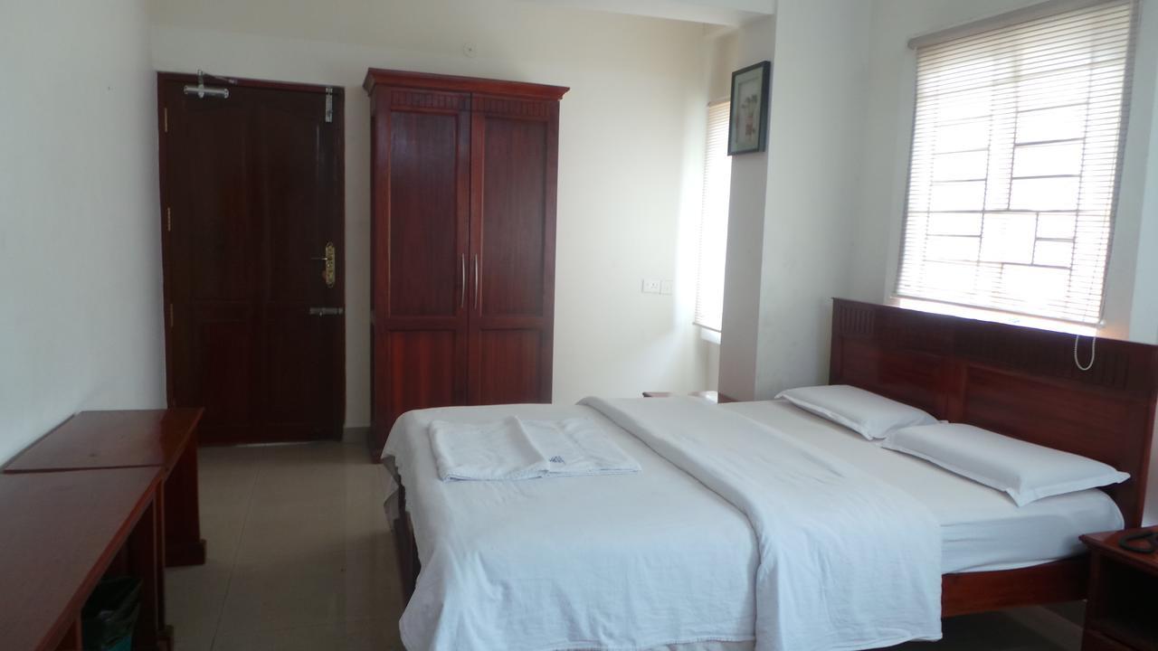 Kooloth Lake View Residency Hotell Coimbatore Exteriör bild